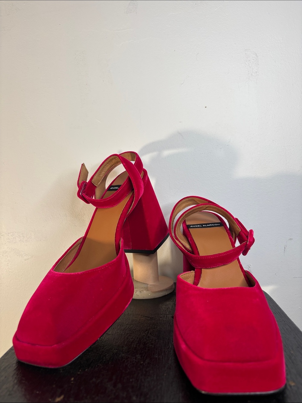 Anthropologie Ángel Alarcón Mary Jane Platform Pumps Velvet Fuchsia Size 9
